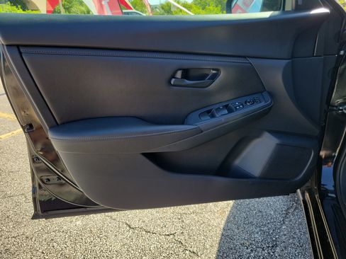 Used 2024 Nissan Sentra S FWD image 13