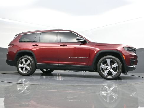 Used 2022 Jeep Grand Cherokee L Limited image 50