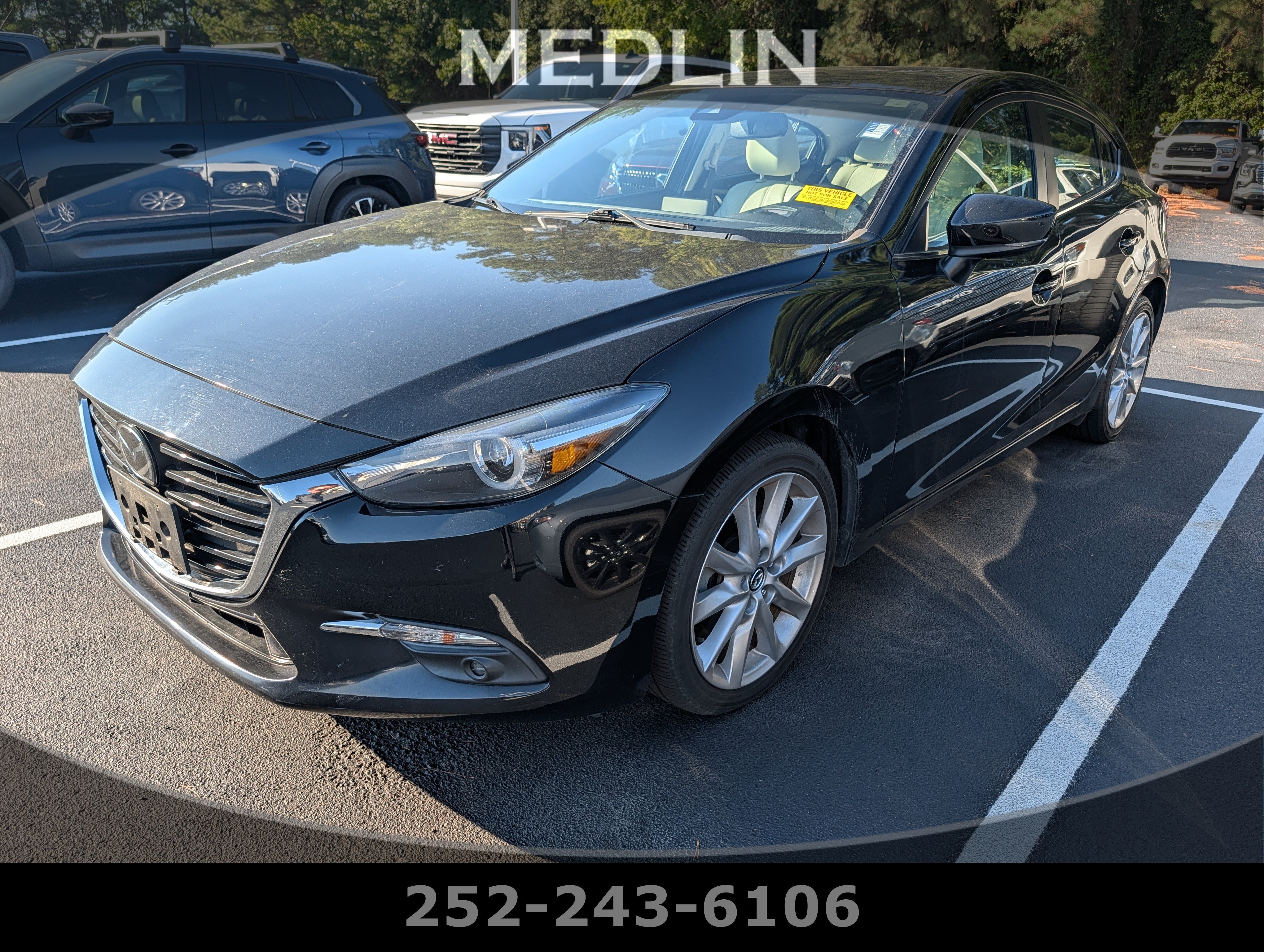 Used 2017 MAZDA MAZDA3 Grand Touring w/ Premium Equipment Package FWD image 1