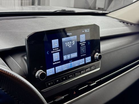 Used 2024 Mitsubishi Outlander 4WD Plug-In Hybrid image 12