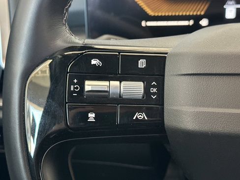 Certified 2026 Kia Sorento LX FWD image 27