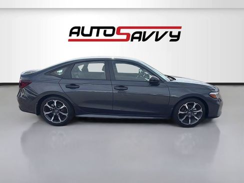 Used 2025 Honda Civic Sport Touring image 8
