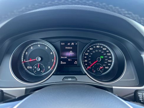 Used 2019 Volkswagen Atlas SE FWD image 18