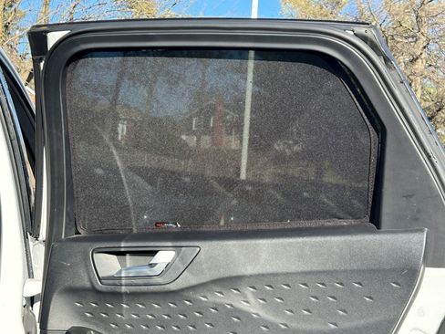 Used 2020 Ford Escape SE Sport image 14