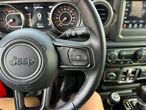 Used 2021 Jeep Wrangler Sport S image 38