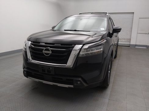 Used 2022 Nissan Pathfinder SL AWD/4WD image 15