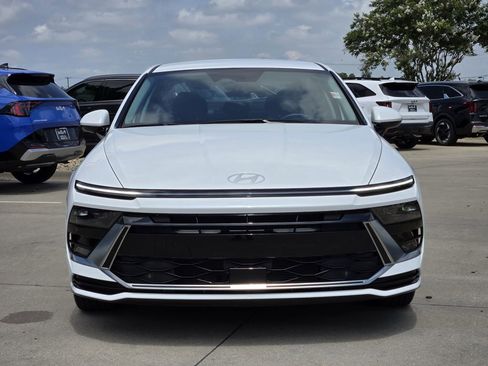 Used 2026 Hyundai Sonata SEL FWD image 11