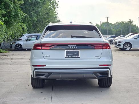 Certified 2023 Audi Q8 Premium Plus w/ Premium Plus Package AWD/4WD image 9