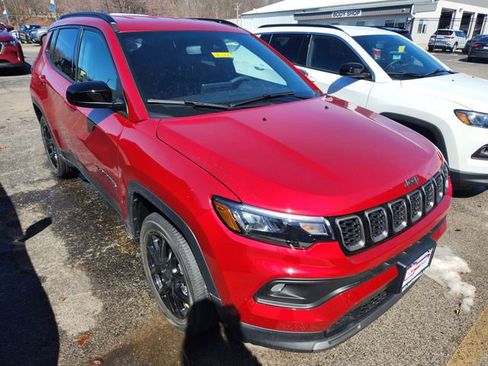 New 2026 Jeep Compass Latitude image 1