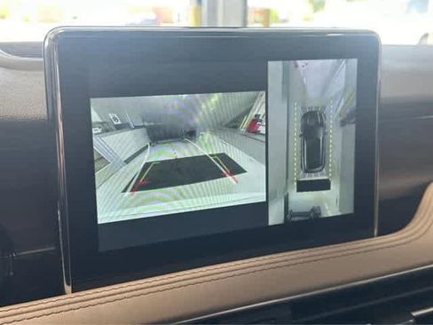 Used 2022 Lincoln Corsair Reserve w/ Equipment Group 201A image 23