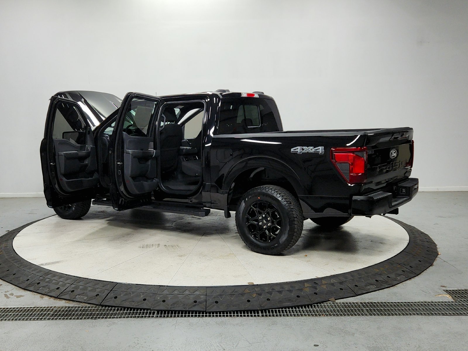 Used 2024 Ford F150 XLT w/ Equipment Group 302A MID AWD/4WD image 14