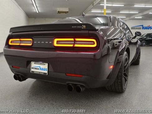 Used 2022 Dodge Challenger R/T Scat Pack RWD image 45