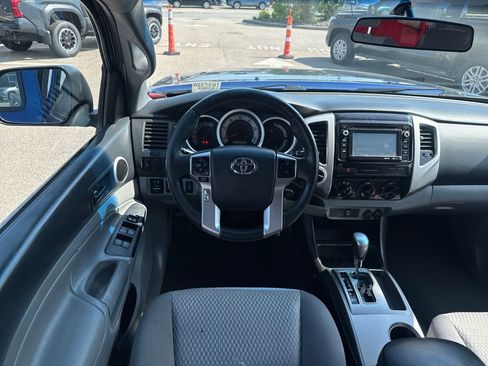 Used 2015 Toyota Tacoma 4x4 Double Cab w/ SR5 Package image 12