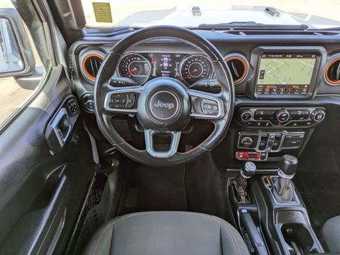 Used 2022 Jeep Gladiator Mojave w/ Trailer Tow Package AWD/4WD image 17