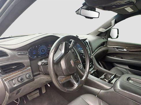 Used 2016 Cadillac Escalade ESV Platinum image 9