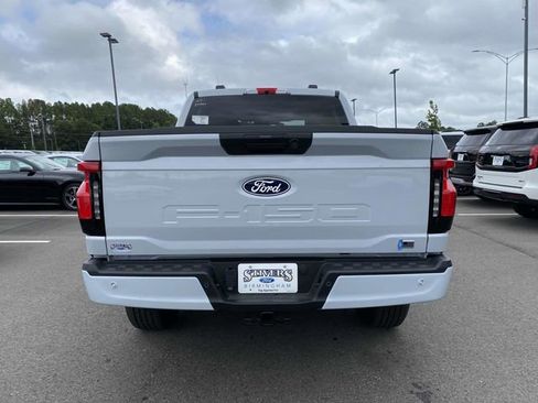 New 2025 Ford F150 Lightning Flash AWD/4WD image 4