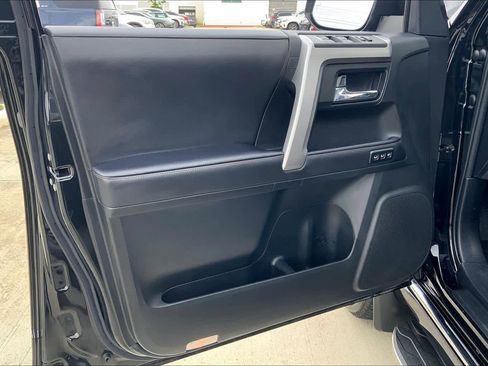 Used 2022 Toyota 4Runner Limited RWD image 25