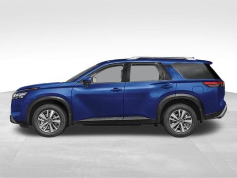 Used 2025 Nissan Pathfinder SL w/ Lighting Package (N92) FWD image 6