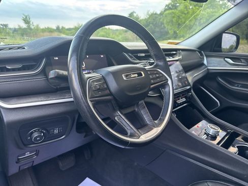 Used 2021 Jeep Grand Cherokee L Limited AWD/4WD image 22