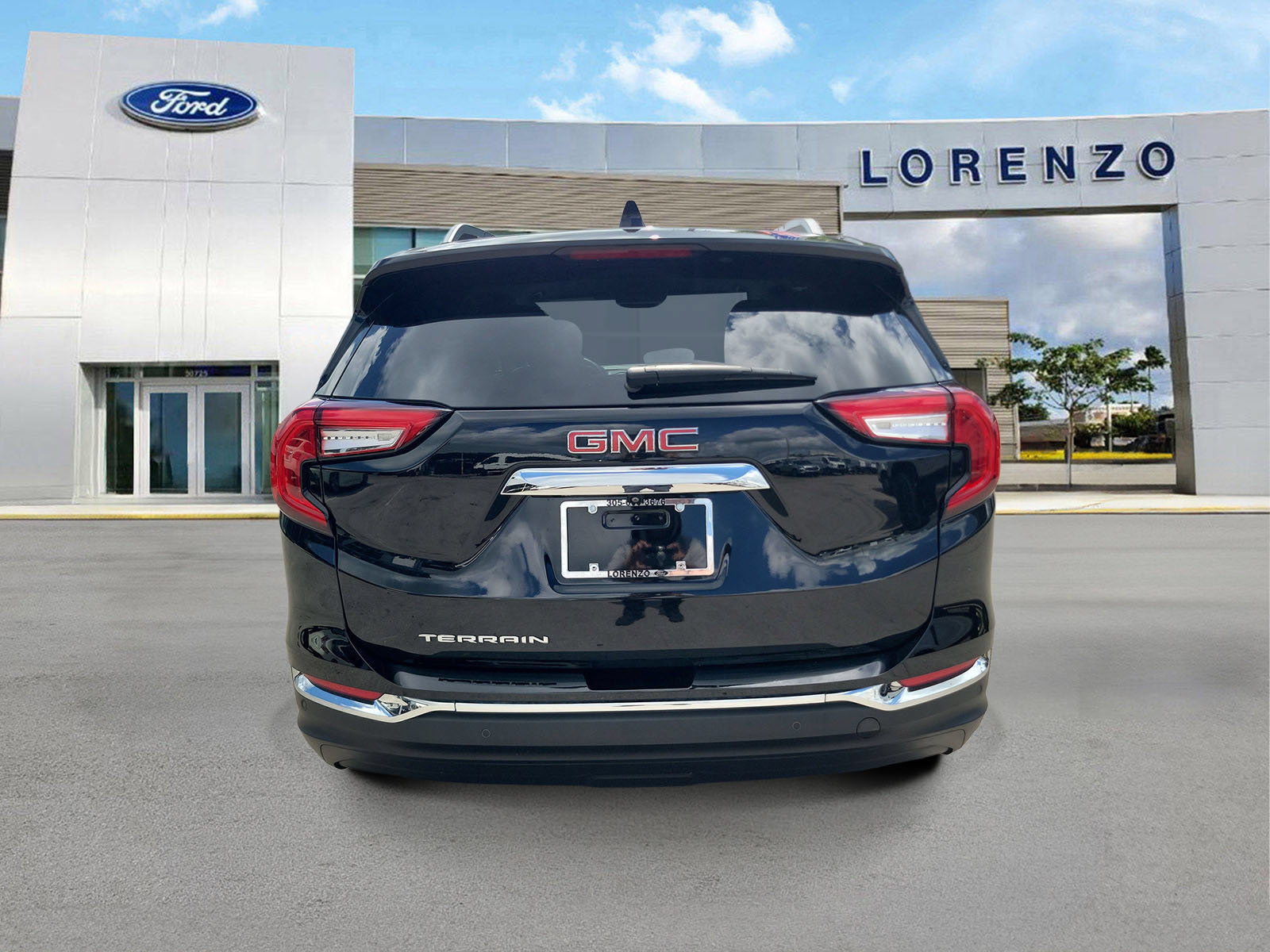 Used 2024 GMC Terrain SLT FWD image 6