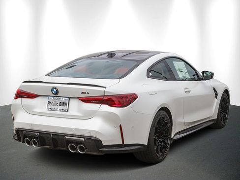 New 2026 BMW M4 Coupe w/ M Carbon Exterior Package RWD image 6