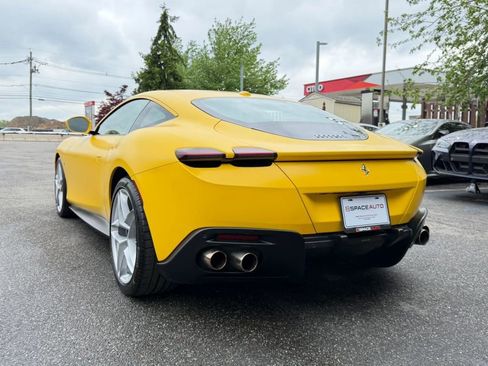Used 2022 Ferrari Roma RWD image 8