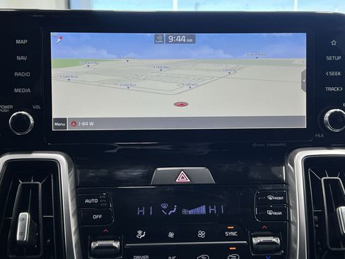 Used 2022 Kia Sorento S image 18