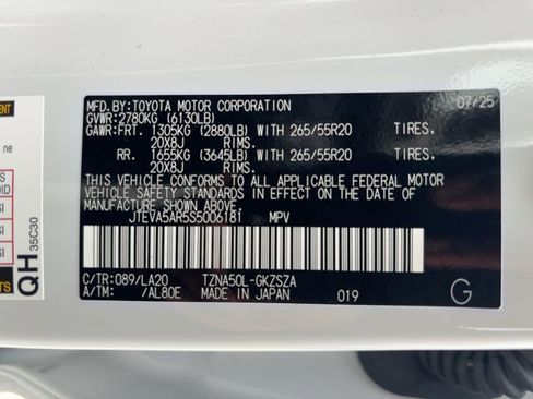 Used 2025 Toyota 4Runner Limited image 25