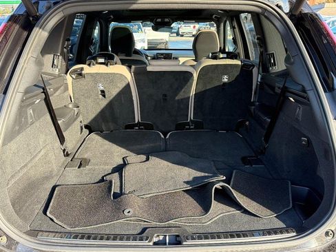 Certified 2025 Volvo XC90 B6 Plus image 5