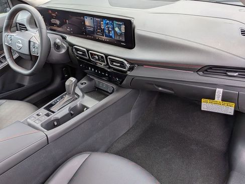 New 2026 Nissan Sentra SR FWD image 26