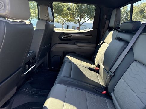 Used 2023 Chevrolet Silverado 1500 ZR2 w/ Technology Package image 24