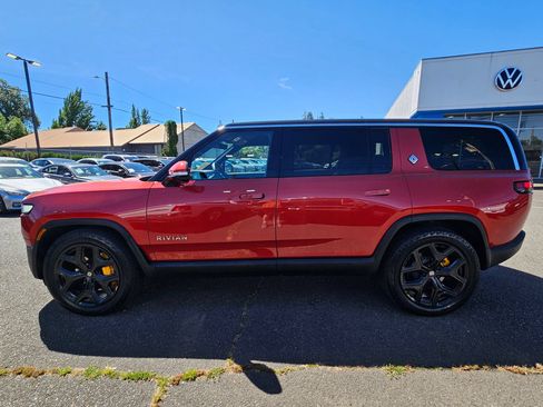 Used 2024 Rivian R1S Adventure AWD/4WD image 2