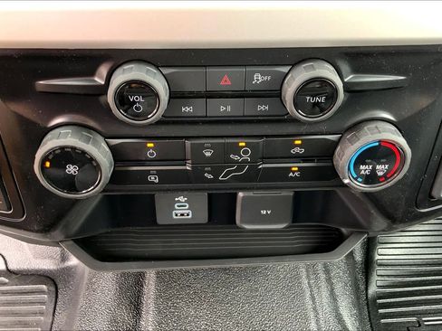 New 2026 Ford F250 XL AWD/4WD image 19