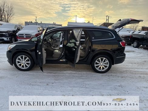 Used 2017 Buick Enclave Premium image 28