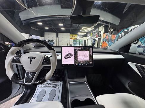 Used 2021 Tesla Model Y Long Range AWD/4WD image 20