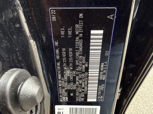 Used 2022 Toyota Highlander XLE image 30