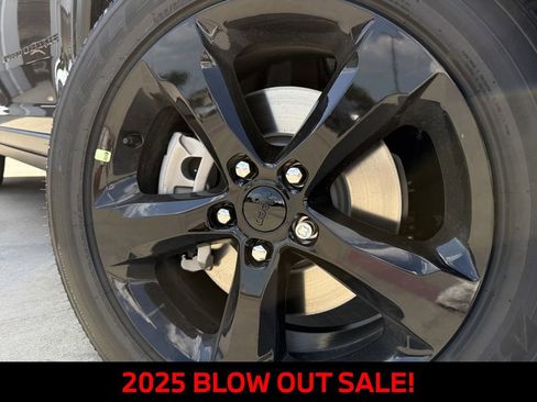 New 2025 Jeep Grand Cherokee L Altitude image 9