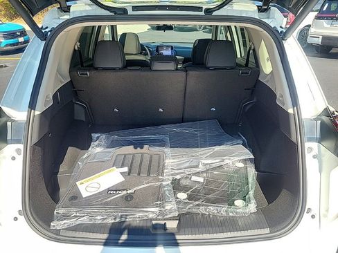 New 2026 Nissan Rogue SV w/ SV Premium Package AWD/4WD image 23