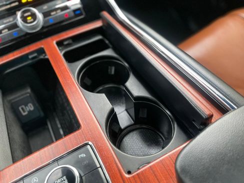 Used 2021 Lincoln Navigator L Reserve w/ Luxury Package image 18