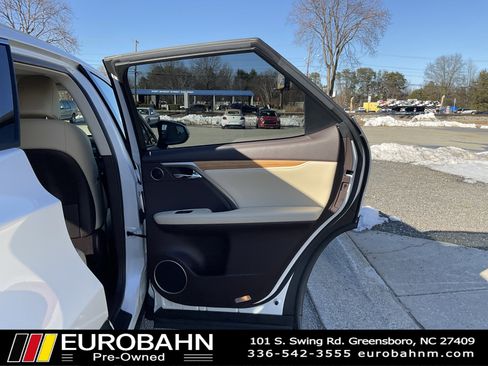 Used 2020 Lexus RX 450hL AWD w/ Premium Package image 15