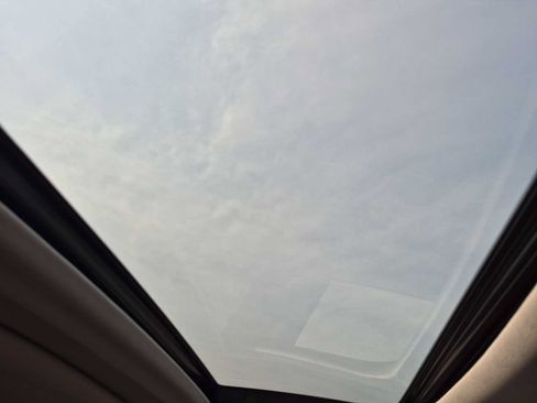 Used 2018 Acura TLX FWD image 18