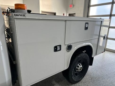 Used 2022 Chevrolet Silverado 2500 W/T w/ WT Convenience Package image 7