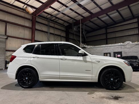 Used 2017 BMW X3 xDrive28i image 4