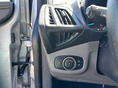 Used 2021 Ford Transit Connect XLT image 22