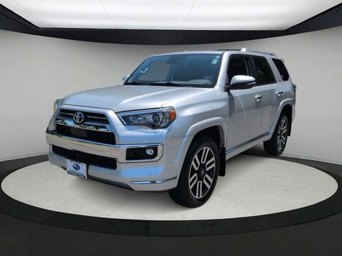 Used 2023 Toyota 4Runner Limited AWD/4WD image 4