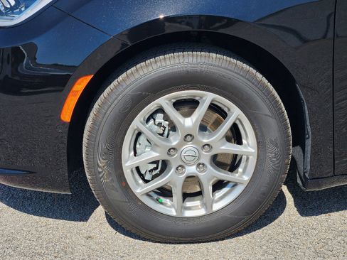 New 2025 Chrysler Pacifica Select image 8