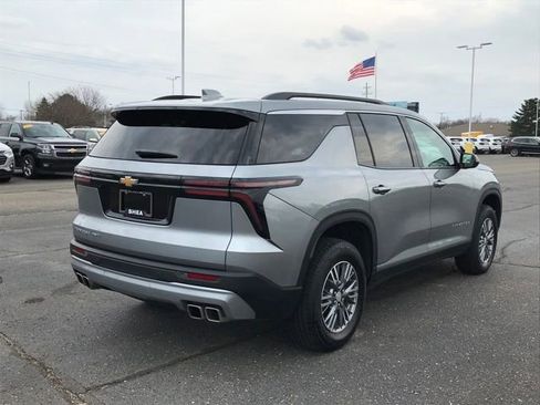 Certified 2026 Chevrolet Traverse LT AWD/4WD image 3
