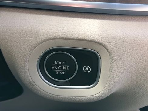 New 2025 Mercedes-Benz GLS 450 GLS 450 image 23