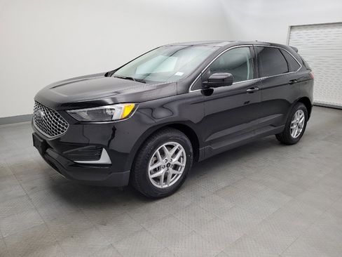 Used 2023 Ford Edge SEL image 2