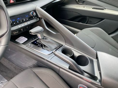 New 2026 Hyundai Elantra Sport FWD image 13
